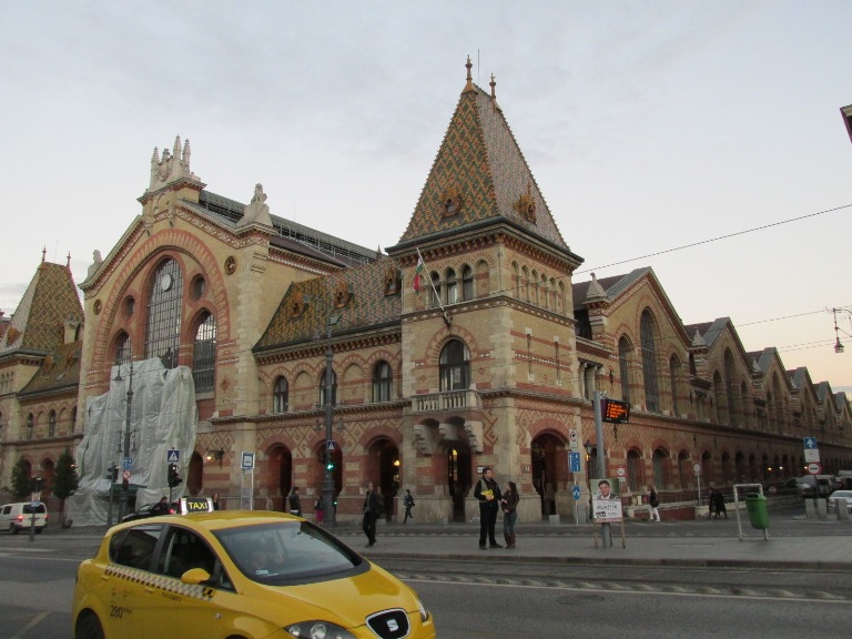 106 piata Great Market Hall