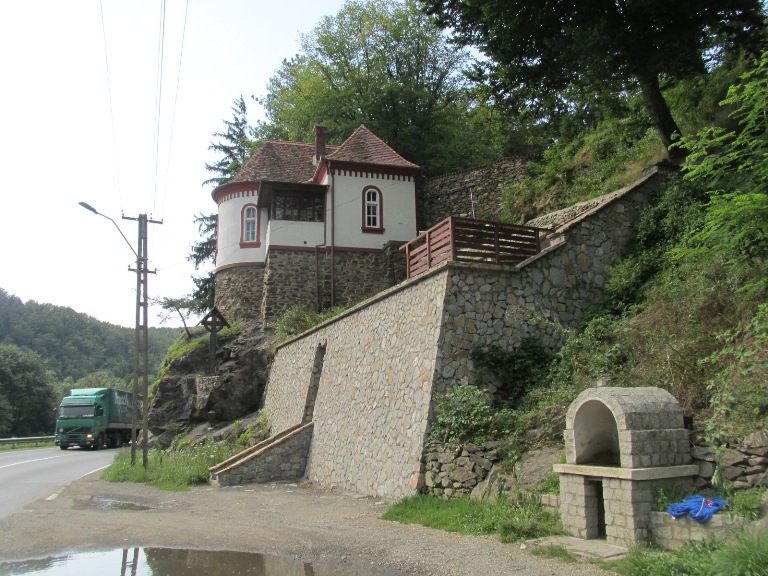 493 casa de pe stanca