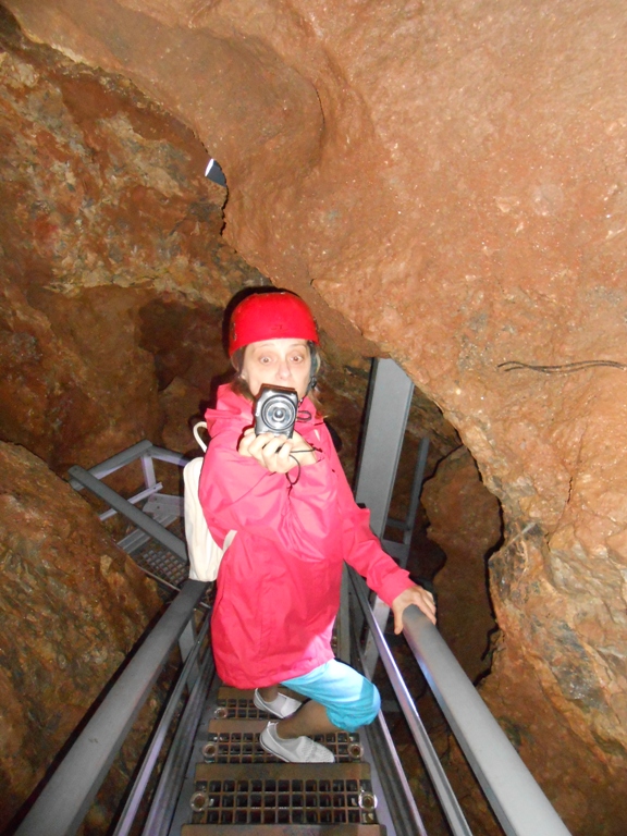 30 cobor spre peșteră