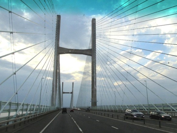 1 trece din Anglia in Tara Galilor - Copy