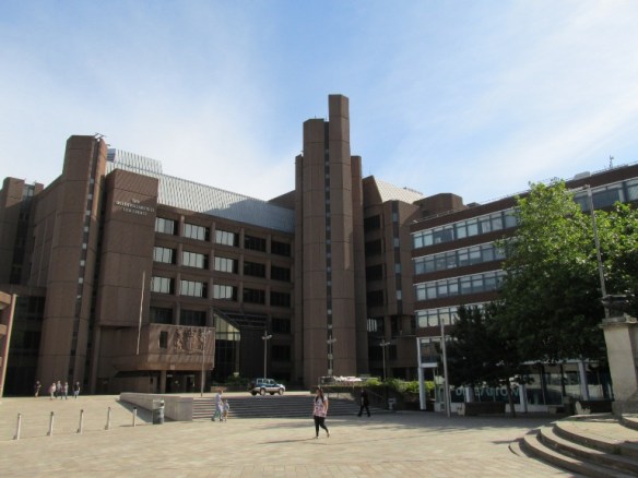 120 Queen Elisabeth II Law Courts