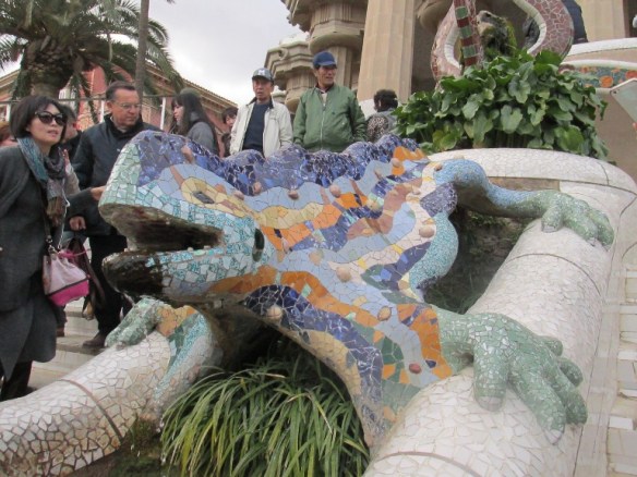 71 fantana dragonului