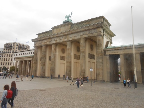 18 poarta Brandenburg