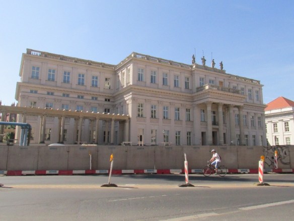 38 Kronprinzenpalais