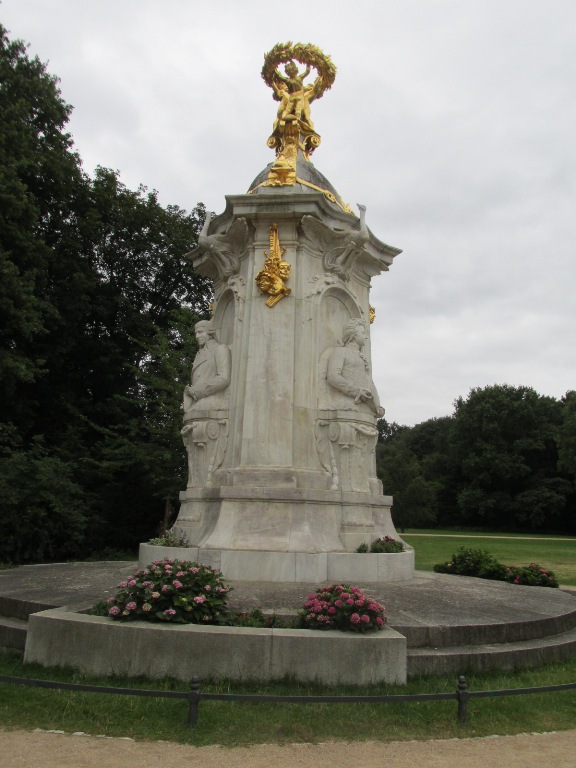 143 Beethoven-Haydn-Mozart