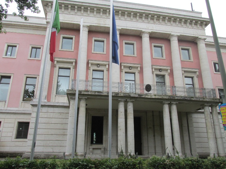 150 ambasada Italiei