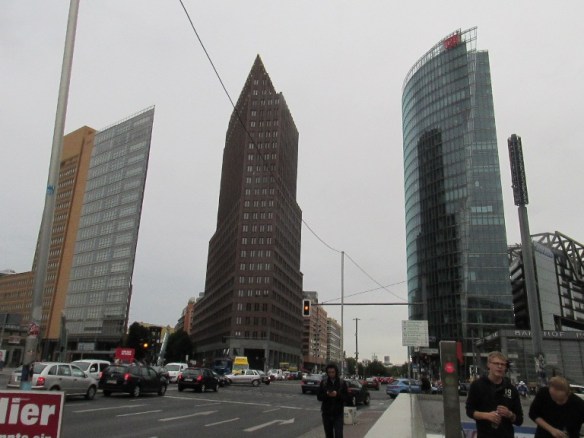 173 turn Kollhoff la mijloc, dr. turn Bahn al centrului Sony