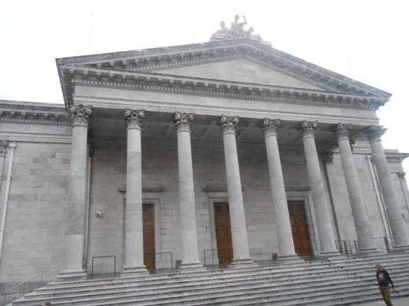 13 Tribunal local Courthouse