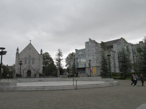 16 Universitatea capela Honan