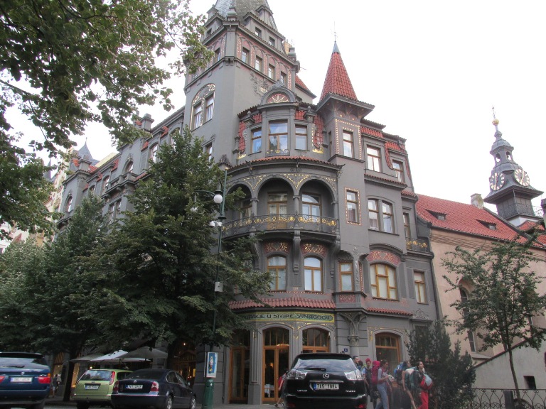 199 vis a vis de sinagoga