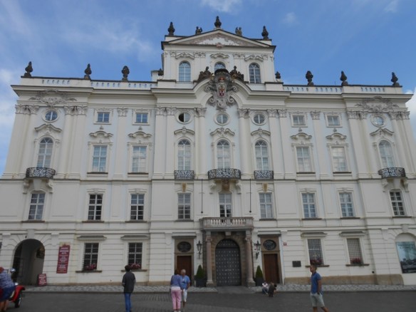 36 Arcibiskupski Palace