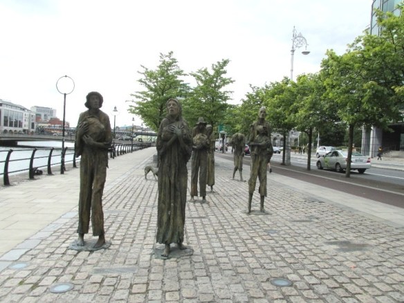 128 memorialul foametei - copy