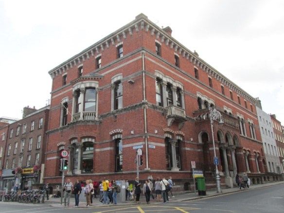 36 centru cultural alliance francaise lângă college park