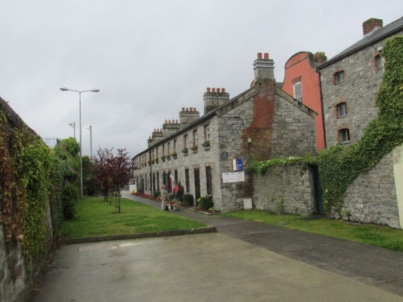 6 the widows alms houses