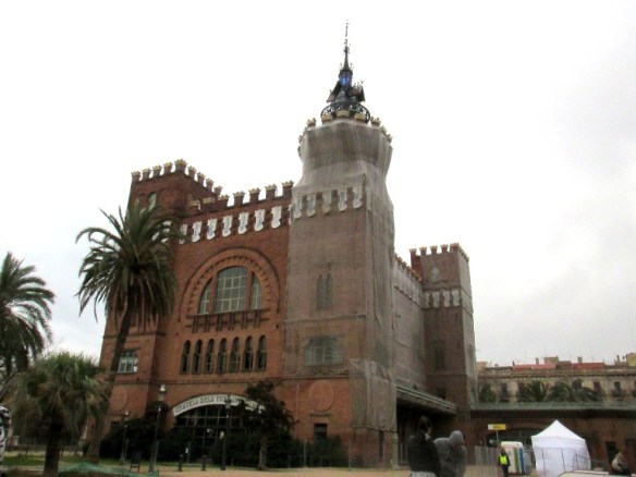 15 in parc Castel 3 dragoni azi muzeu zoologie