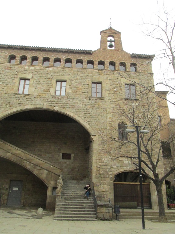 169azi biblioteca si scoala Massana