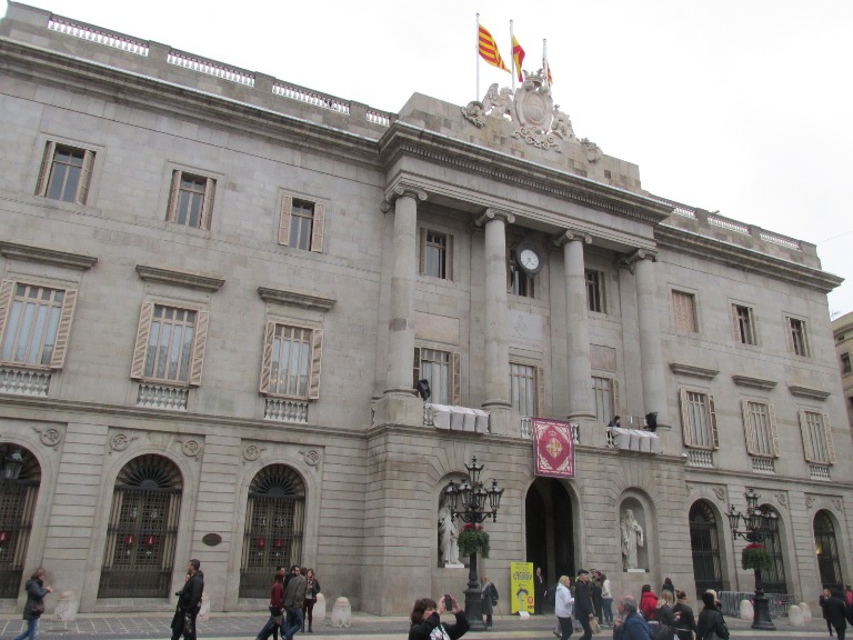 198 Palat Parlament piata San Jaume