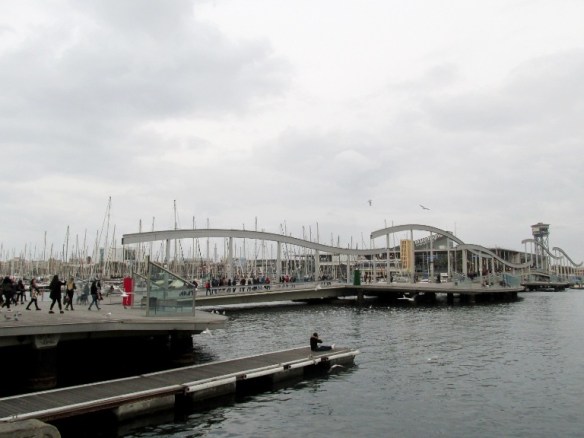 231 Rambla del Mar cu Maremagnum-centru comencial