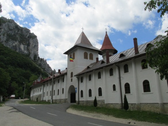 76 Nașterea Precistei