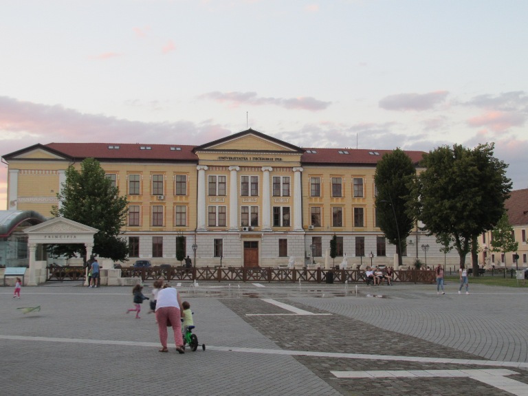 161 Universitatea 1 decembrie 1918