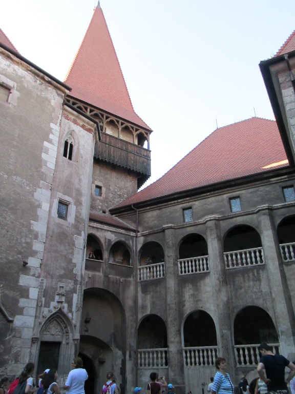 36 ieșire prin turnul nou