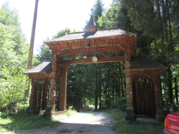 42 schit-mânăstire Cucuiș